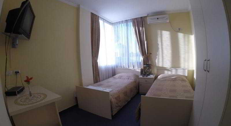 Hotel 3A Tirana Zewnętrze zdjęcie